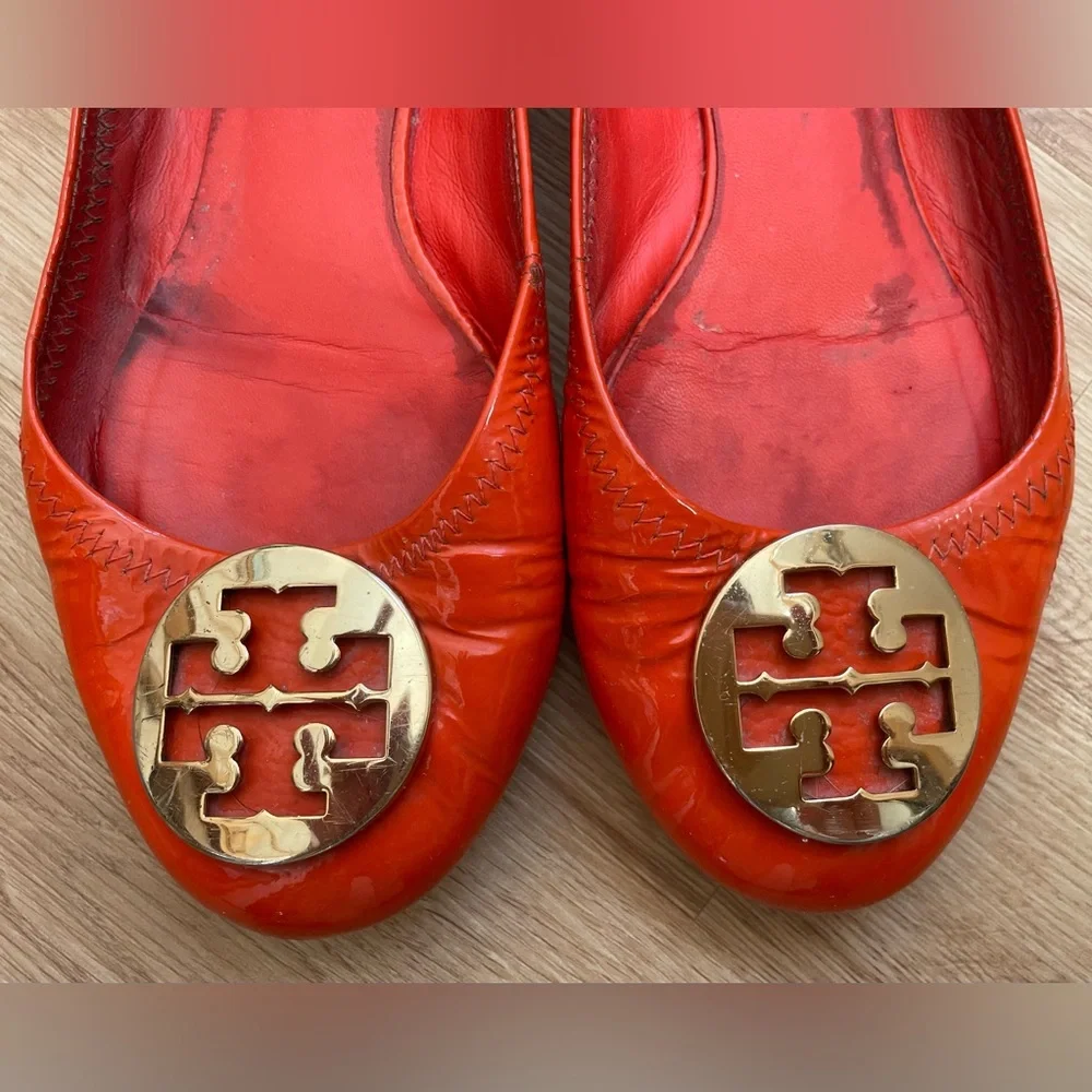 Tory Burch Reva Coral Orange Logo Patent Leather Ballet Flats Womens Size 10